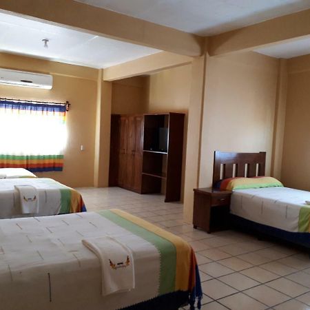 San Pedro Pochutla Hotel Alebrijes מראה חיצוני תמונה