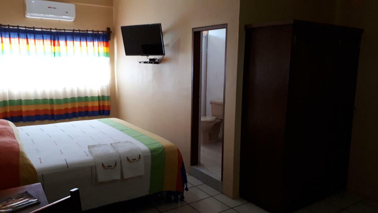 San Pedro Pochutla Hotel Alebrijes מראה חיצוני תמונה