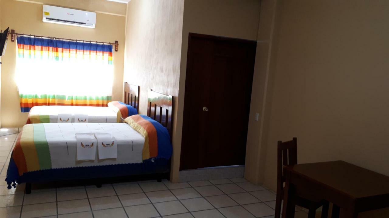 San Pedro Pochutla Hotel Alebrijes מראה חיצוני תמונה
